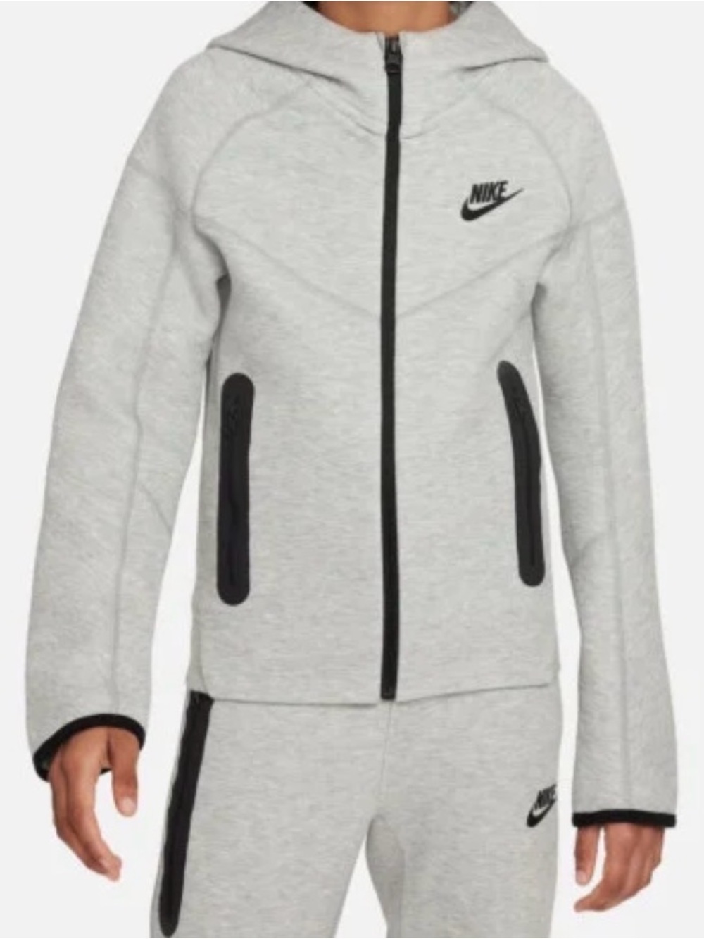 Youth Nike Light Sportswear Tech Fleec Full-Zip Hoodie in a heather grey. 🔥🤩